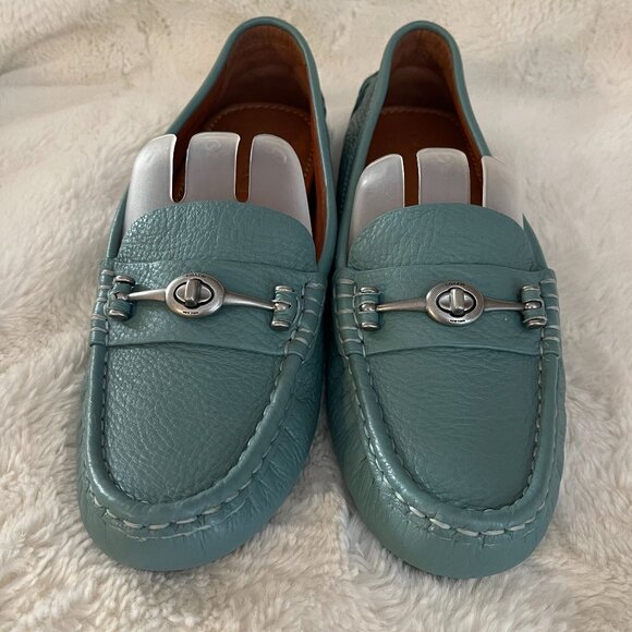 Coach Crosby Driver Turnlock Women's Mint Green Leather Loafers Size: 8.5B - Picture 2 of 10